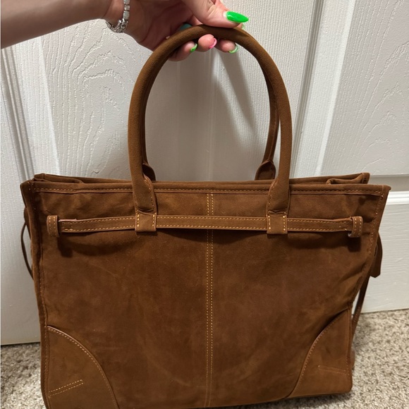 Sold - Picture 3 of 5